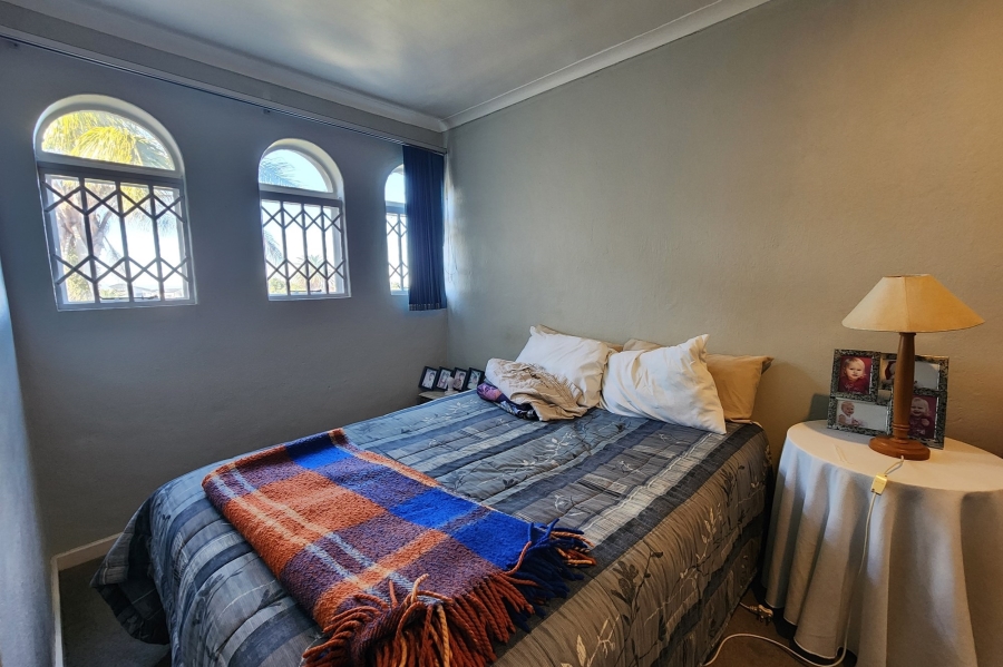 4 Bedroom Property for Sale in Wavecrest Eastern Cape